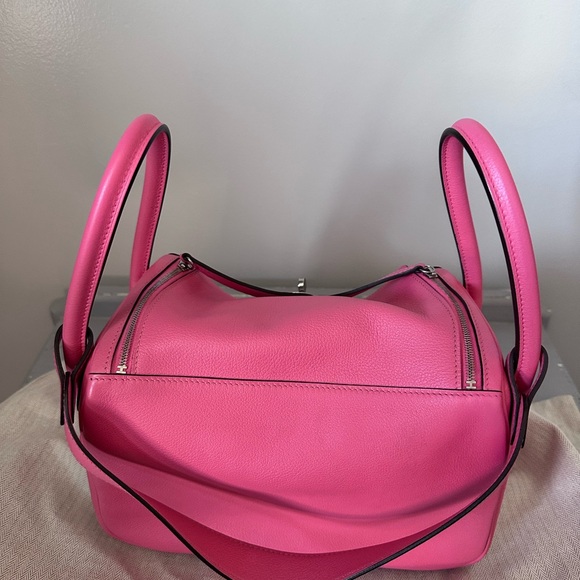Hermes Lindy 26cm in rose azalee color, evercolor leather w. palladium (silver) - Picture 6 of 10